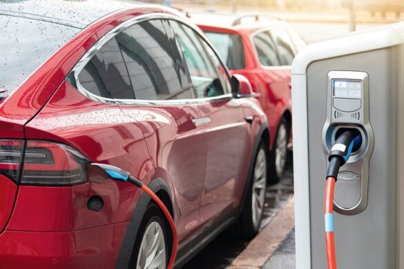 Με την ηλεκτροκίνηση μετά το 2035 θα εξοικονομούνται καθημερινά περίπου 12 εκατ. βαρέλια πετρελαίου παγκοσμίως