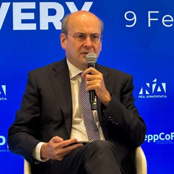Χατζηδάκης: Η Ελλάδα από «μαύρο πρόβατο» αναδείχθηκε σε ευχάριστη έκπληξη για την Ευρώπη