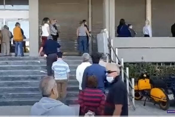 Oυρά στο υποκατάστημα της ΔΕΗ στην Ακτή Δυμαίων