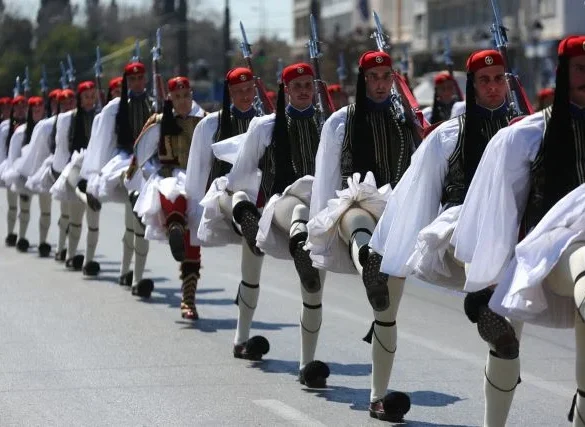 28η Οκτωβρίου: Πού και τι ώρα θα γίνουν οι παρελάσεις στη Δυτική Ελλάδα – Αυξημένα μέτρα από Τροχαία