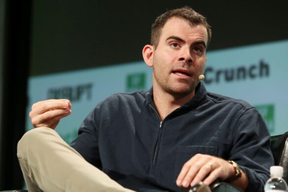 Ο επικεφαλής του Instagram ζητά δημόσια συγγνώμη