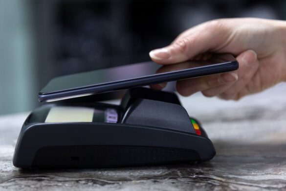 Επιχειρήσεις: Υποχρέωση άμεσης διασύνδεσης σε περίπτωση αντικατάστασης ταμειακού συστήματος και POS