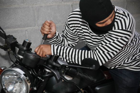 Έκλεβε μηχανές και τις έβγαζε στην “μαύρη” αγορά