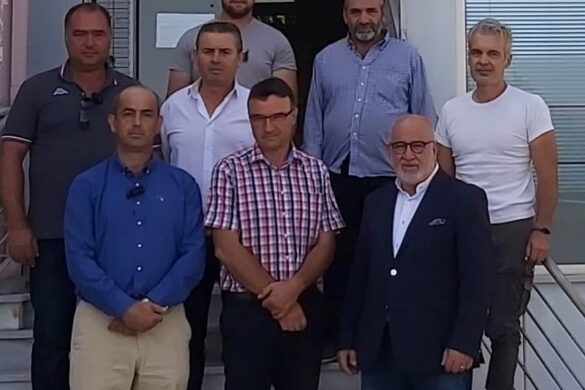 Επίσκεψη Π. Σακελλαρόπουλου στον ΕΛΓΑ για τις ζημιές σε αμπέλια και σταφίδες