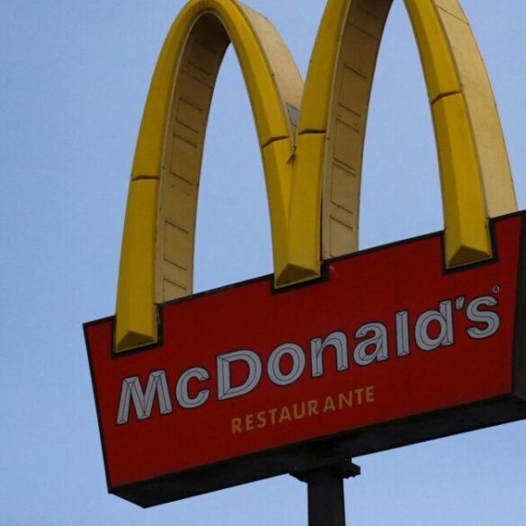 Τεχνητή νοημοσύνη: Αποσύρεται από τα McDonald’s σύστημα που τα έκανε θάλασσα στις παραγγελίες