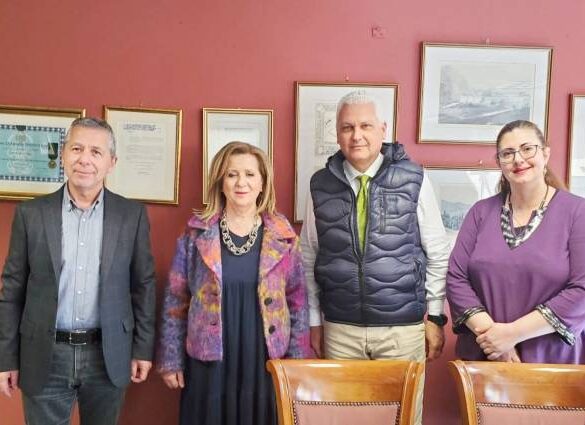 Συνάντηση εργασίας για τη μεταφορά των μαθητών στο γραφείο του Αντιπεριφερειάρχη Αχαΐας Φ. Ζαΐμη