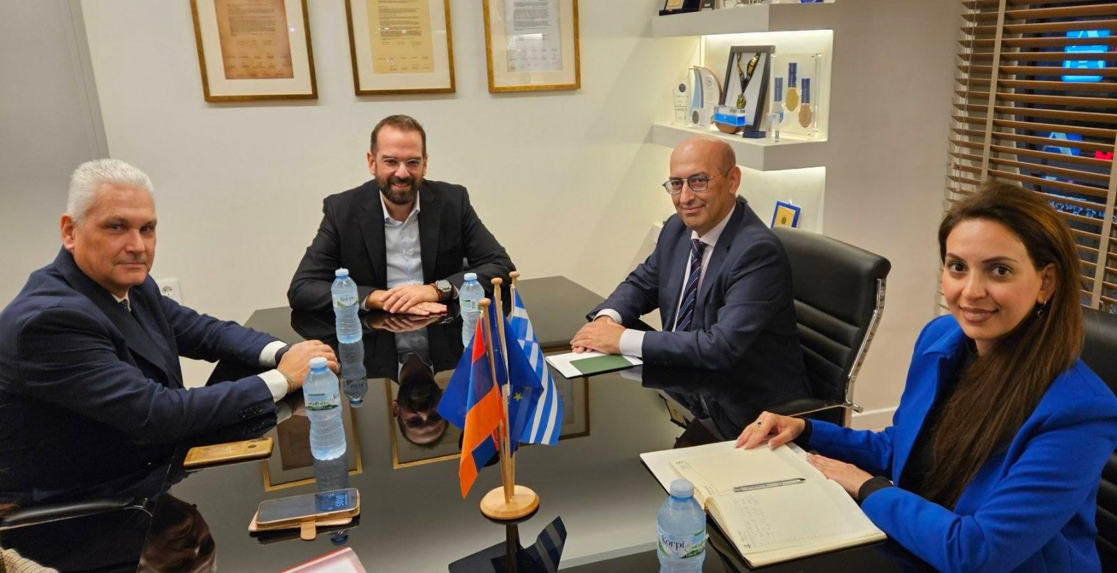 20241122 ΖΑΪΜΗΣ ΑΡΜΕΝΙΟΣ ΠΡΕΣΒΗΣ1