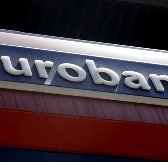 Eurobank: “Βλέπει” επιβράδυνση του ρυθμού αύξησης της απασχόλησης