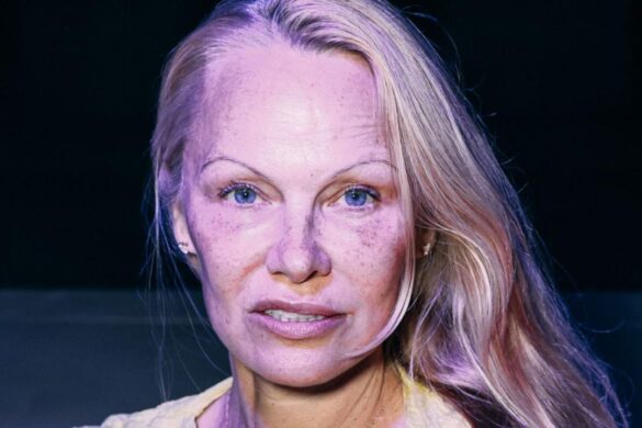 Νέα φωτογράφιση της Πάμελα Άντερσον χωρίς μακιγιάζ