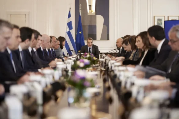 Νέα κλίμακα, μείωση τεκμηρίων και ΦΠΑ – Το σχέδιο για μειώσεις φόρων