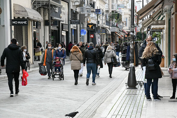 Πάτρα: Ανοίγουν στο κέντρο τα καταστήματα εστίασης που έκλεισαν τον Αύγουστο