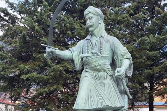 Αχαΐα: Στην Κέρτεζη το Μνημόσυνο για τον Αγωνιστή του ’21 Δημήτριο (Αναγνώστη) Στριφτόμπολα