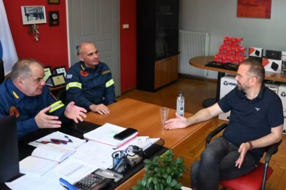 Πάτρα: Η Περιφέρεια ενίσχυσε με εξοπλισμό την Πυροσβεστική