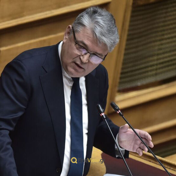 Νατσιός για ομόφυλα ζευγάρια: «Θέλουν να ξεριζώσουν τον ιερό θεσμό της οικογένειας»