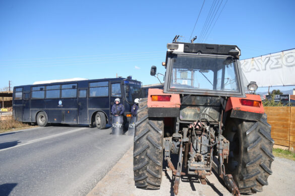 Θεσσαλονίκη: Με τρακτέρ οι αγρότες για την ομιλία Μητσοτάκη – Απαγορευτικό από την ΕΛ.ΑΣ