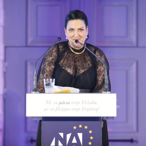 Με πλήθος κόσμου και ενθουσιασμό η εκδήλωση «Ας μιλήσουμε για την Ευρώπη» της Άννας Μαρίας Ρογδάκη – Πλούσιο φωτορεπορτάζ