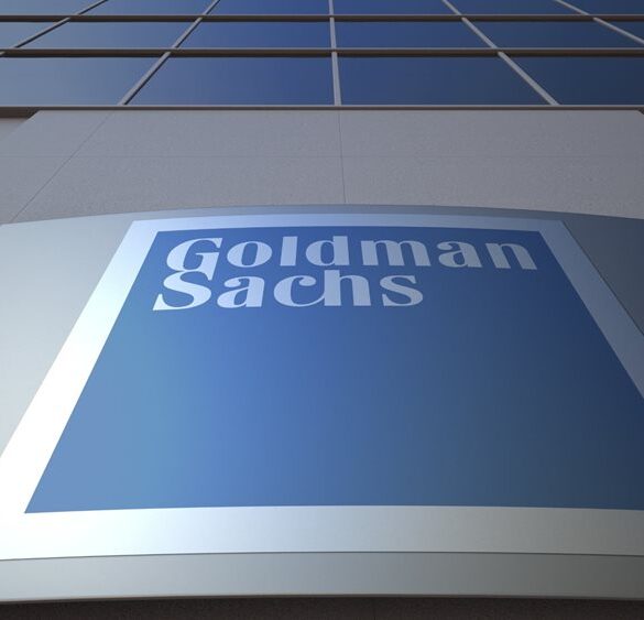 Goldman Sachs: “Cash is king” – Ουδέτερη στάση σε όλα τα assets, μετοχές, ομόλογα, εμπορεύματα