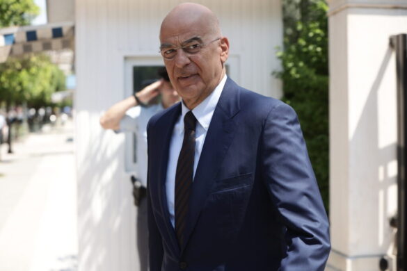 Αρκετές χώρες της ΕΕ έχουν ανακοινώσει, ότι θα παγώσουν τις αιτήσεις ασύλου για τους Σύρους πρόσφυγες.