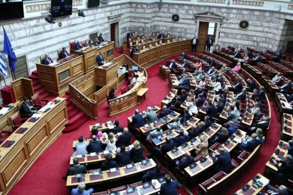 Στη Βουλή σήμερα το προσχέδιο προϋπολογισμού: Τι προβλέπει για ΕΝΦΙΑ, συνταξιούχους, Market Pass
