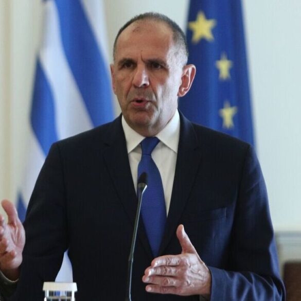 Συνάντηση Γεραπετρίτη με την Επίτροπο Διεθνών Εταιρικών Σχέσεων