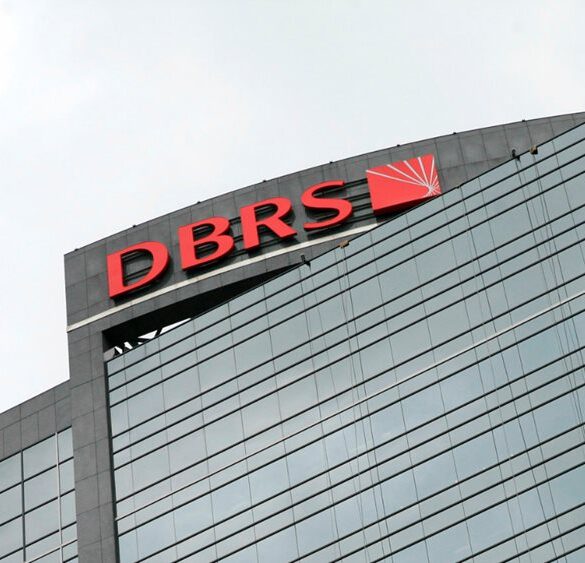 DBRS: Πιθανή πίεση στις ελληνικές τράπεζες λόγω επιβράδυνσης της οικονομίας