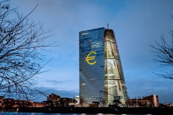 ΕΚΤ: Ζημιές 1,3 δισ. ευρώ το 2023 – Δεν θα γίνει διανομή κερδών στις εθνικές κεντρικές τράπεζες