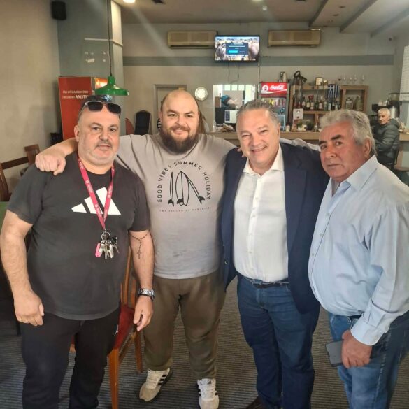 «Πάτρα Ενωμένη»: Συζήτηση με πολίτες στην Αγυιά – ΦΩΤΟ