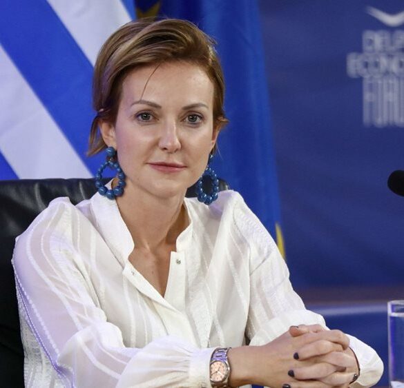 H πορεία υλοποίησης των έργων φυσικού αερίου συζητήθηκε σε συνάντηση της διοίκησης της Enaon με την υφυπουργό Περιβάλλοντος και Ενέργειας, Αλεξάνδρα Σδούκου