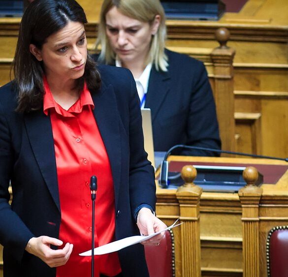 Ν. Κεραμέως: Από 1η Ιουλίου εντάσσονται επιπλέον 600.000 εργαζόμενοι στην ψηφιακή κάρτα εργασίας
