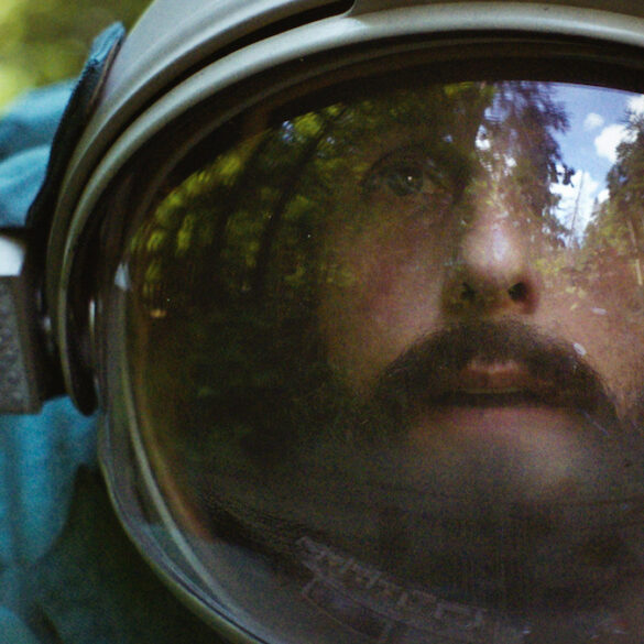 Στον «αέρα» το τρέιλερ της ταινίας «Spaceman» με τον Άνταμ Σάντλερ