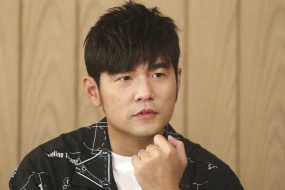 O μουσικός που έχει πουλήσει εκατομμύρια δίσκους αλλά δεν τον ξέρει κανείς