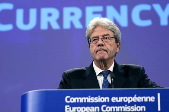 Τζεντιλόνι: Στήριξη στην Ελλάδα από την Ε.Ε. – Τι είπε για την επενδυτική βαθμίδα