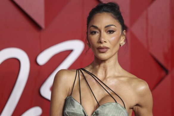 Sunset Boulevard: Η Νικόλ Σέρζινγκερ στο Μπρόντγουεϊ στον ρόλο της θρυλικής Νόρμα Ντέσμοντ