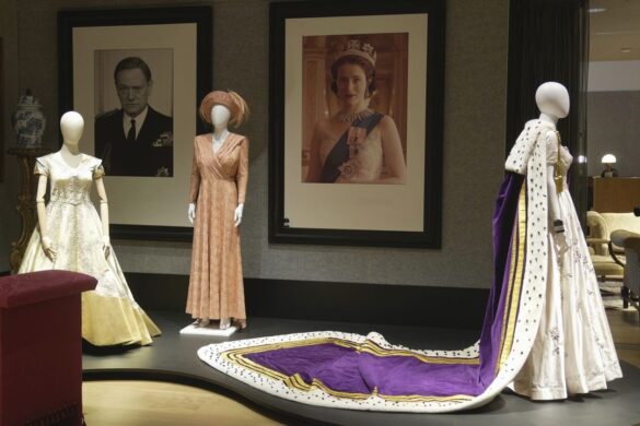 Βρετανία: «Στο σφυρί» κοστούμια και αντικείμενα από τη σειρά The Crown