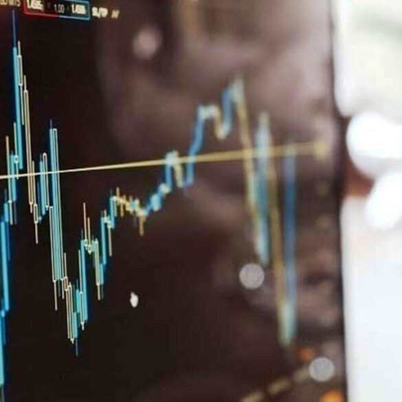 Bloomberg: Με την έκδοση του 30ετούς ομολόγου η Ελλάδα ολοκληρώνει την επάνοδό της στις κεφαλαιαγορές