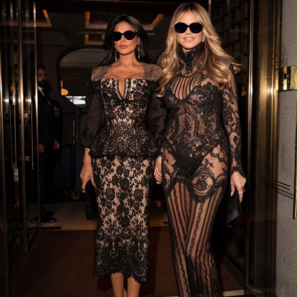 Η Σίλια Κριθαριώτη και η Χάιντι Κλουμ στο Vogue World στο Μιλάνο