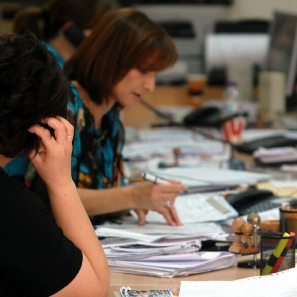 Aπεργία ΑΔΕΔΥ: «Μας διέλυσαν στα μνημόνια και τώρα βάζουν στο στόχαστρο τη μονιμότητα»
