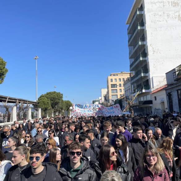 Πάτρα : Η πορεία για τα Τέμπη ήταν η μεγαλύτερη που έχει γίνει ποτέ!