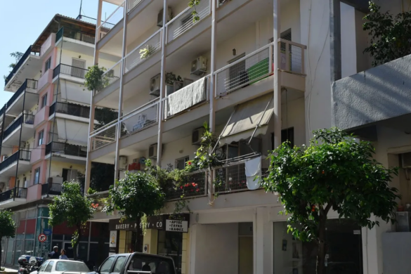 Γυναικοκτονία – Καλαμάτα: Η 39χρονη καλούσε σε βοήθεια – Τα παιδιά κοιμόντουσαν στο δίπλα δωμάτιο