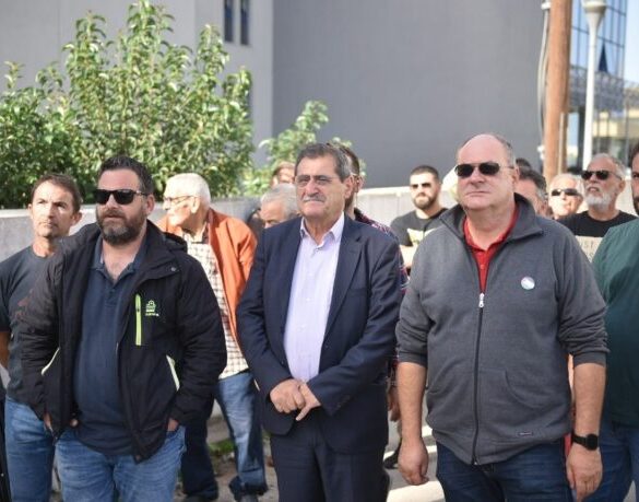 Ο Κώστας Πελετίδης στην απεργιακή συγκέντρωση του Συνδικάτου Οικοδόμων Πάτρας