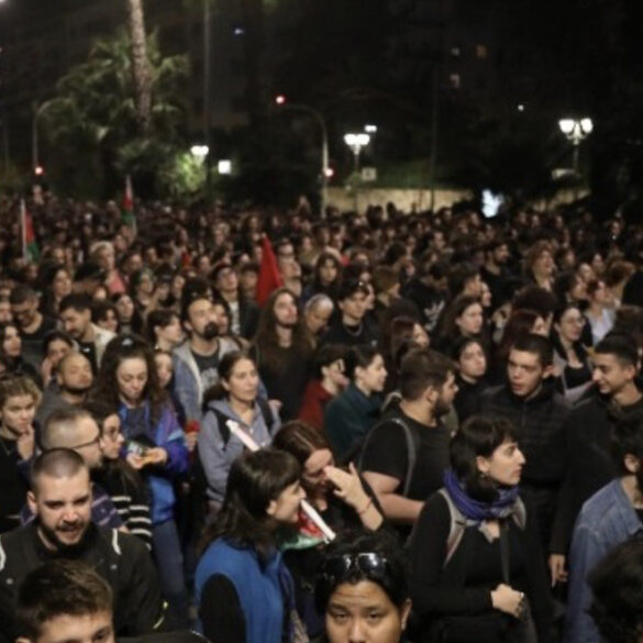 Στην αμερικανική πρεσβεία η διαδήλωση για τα 50 χρόνια από την εξέγερση του Πολυτεχνείου