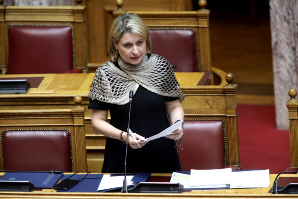 Απάντηση της Υφυπουργού Μεταφορών, Χριστίνας Αλεξοπούλου σε επίκαιρη ερώτηση με θέμα την προμήθεια των 250 αστικών λεωφορείων