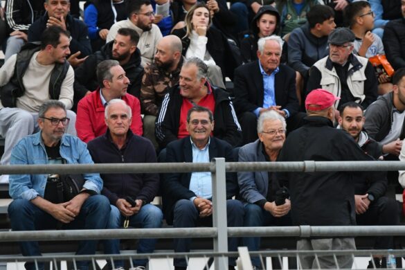 Ο Δήμαρχος Πατρέων Κώστας Πελετίδης στον τελικό του Κυπέλλου Ποδοσφαίρου της ΕΠΣΑ