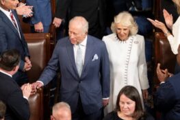 Ολοκληρώνουν την επίσημη επίσκεψή τους στις ΗΠΑ ο βασιλιάς Κάρολος και η βασίλισσα Καμίλα