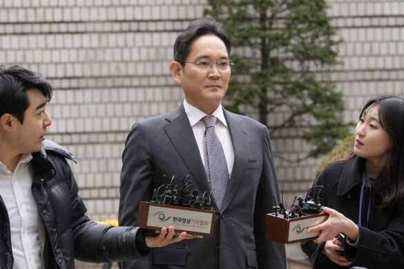 Αθωώθηκε ο πρόεδρος της Samsung Λι Τζε-γιονγκ – Είχε καταδικαστεί για οικονομικά εγκλήματα
