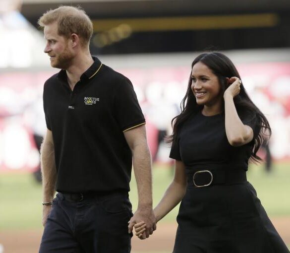 Meghan Markle: Το ιδιαίτερο λουκ που επέλεξε στην επιστροφή της στην Ευρώπη