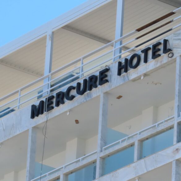 Άνοιξε το ανακαινισμένο «Mercure Patras Astir»