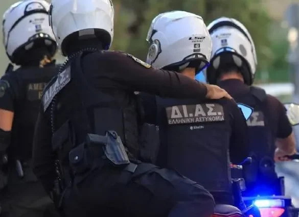 Πάτρα: Ένοπλη ληστεία στα ΕΛΤΑ Βραχνεΐκων – Ο δράστης συνελήφθη… σε καφετέρια!