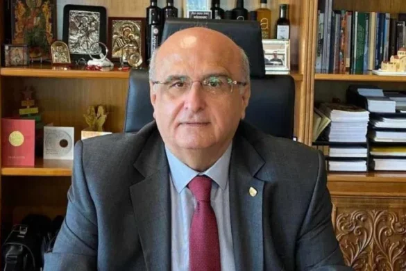  Στα κάγκελα ο Μπούρας για τις θέσεις στην Ιατρική Σχολή του Πανεπιστημίου