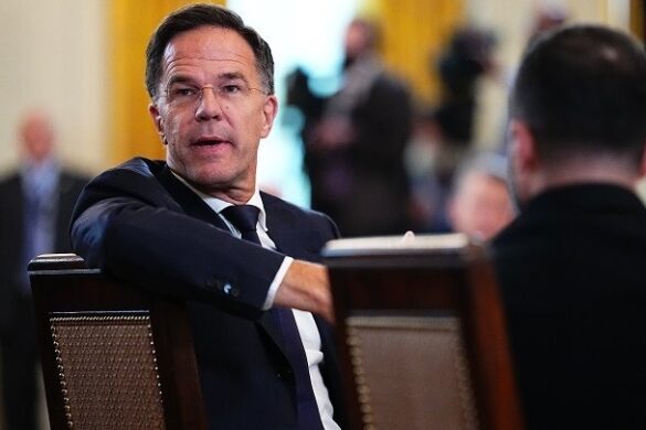 Ο Μ. Ρούτε καλεί τους συμμάχους να μην επαναπαύονται απέναντι στην ρωσική απειλή